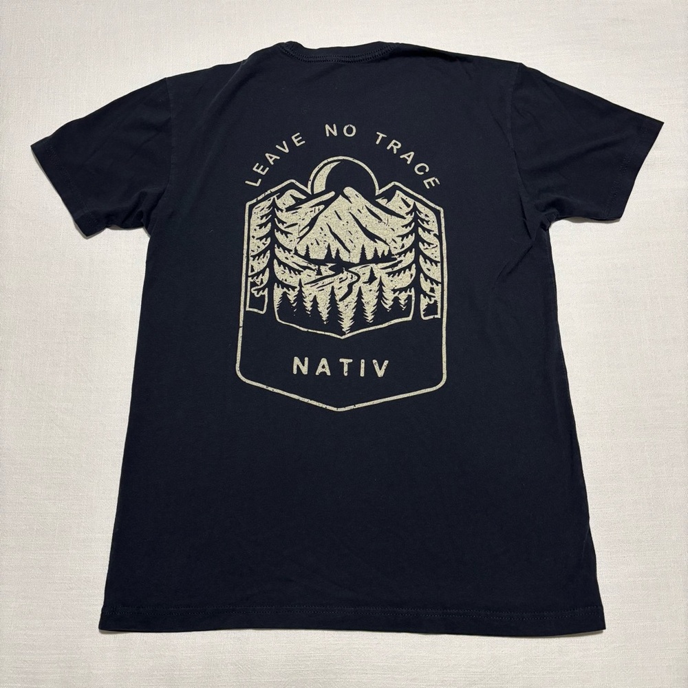 Men’s NATIV Leave No Trace Short Sleeve Graphic T-Shirt | Black | Size Small